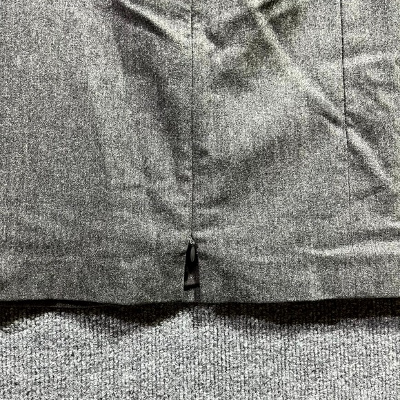 Armani Collezioni Midi Pencil Skirt Womens 12 Grey Wool Front Zip Streetwear - Picture 6 of 9